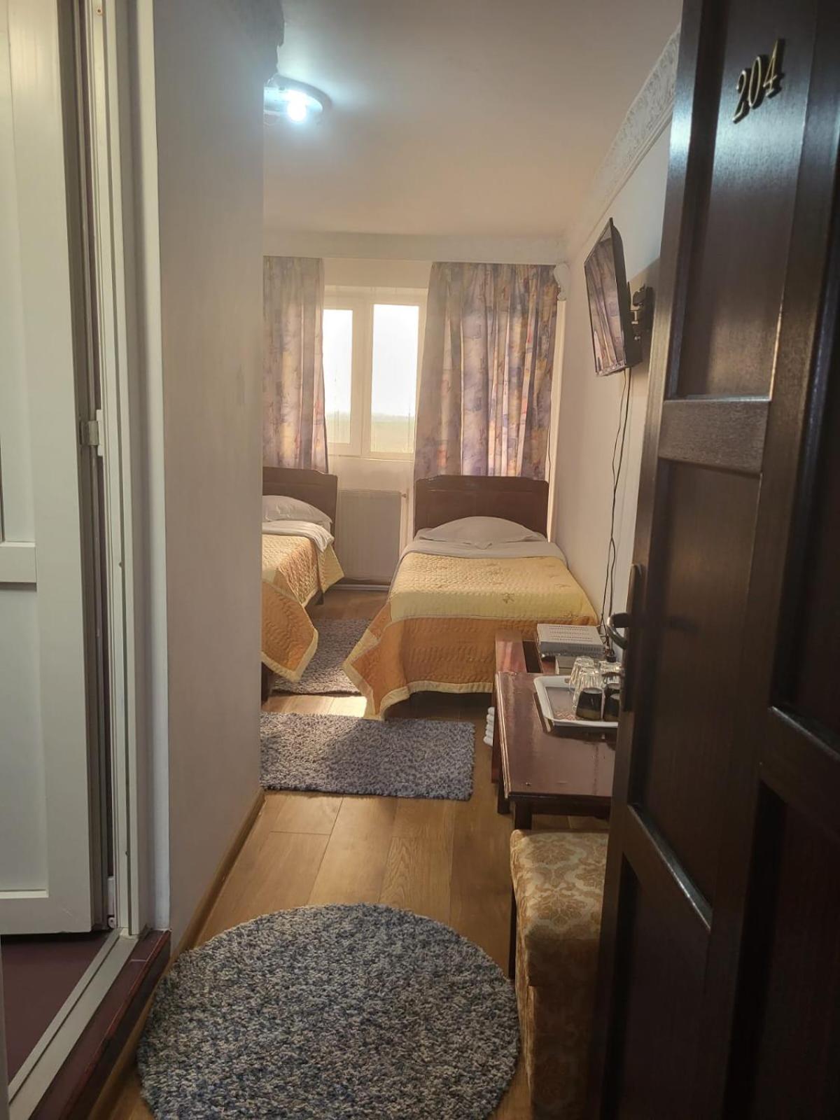Motel Orion Obrejita Zewnętrze zdjęcie